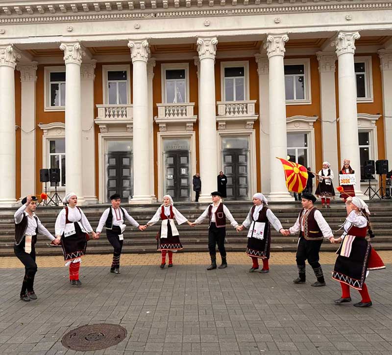 Настап на фестивалот Сурва во Перник, Бугарија